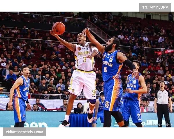 东西部球队交锋频率差异显著 赛区内部竞争塑造独特战术风格